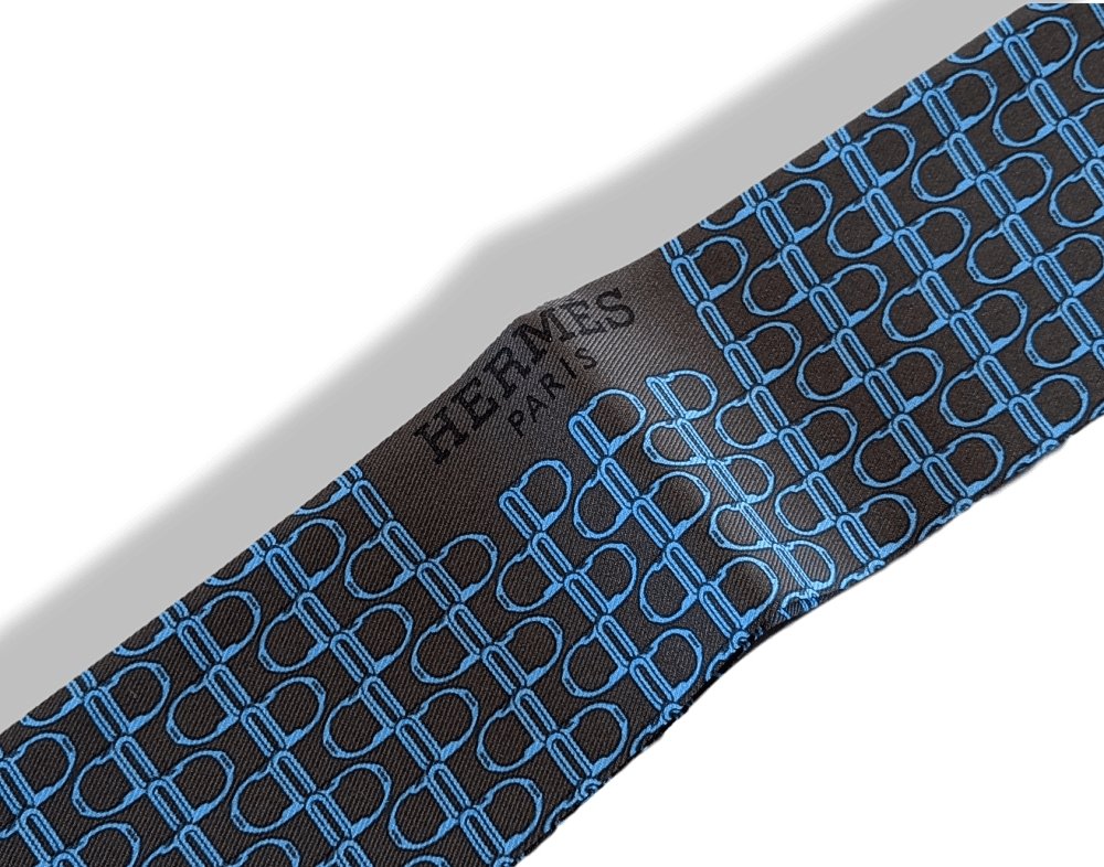 Hermes Brown Blue LA CRAVATE FOULARD Stirrup Tie Scarf 140 cm Length, NWTIB! - poupishop