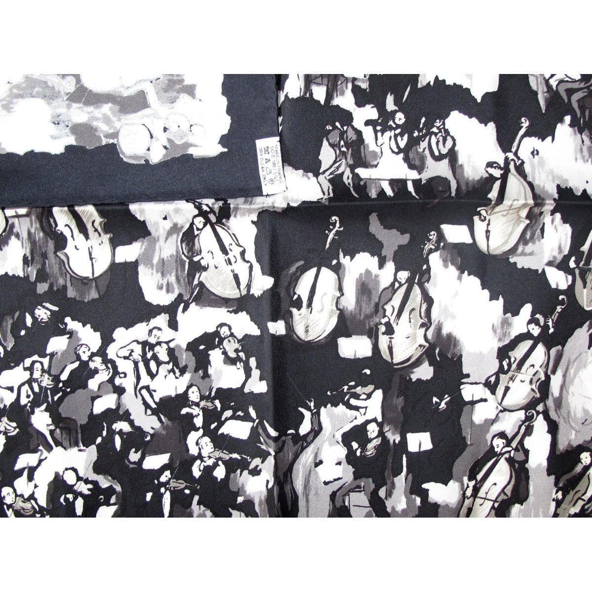 Hermes Concerto by JL Clerc Blanc Matte Overlay Twill Gavroche