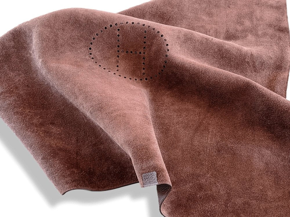Hermes Chocolat Taurillon Clemence Gaming Mat EVELYNE Tapis de jeux MISES ET RELANCES, BNIB! - poupishop