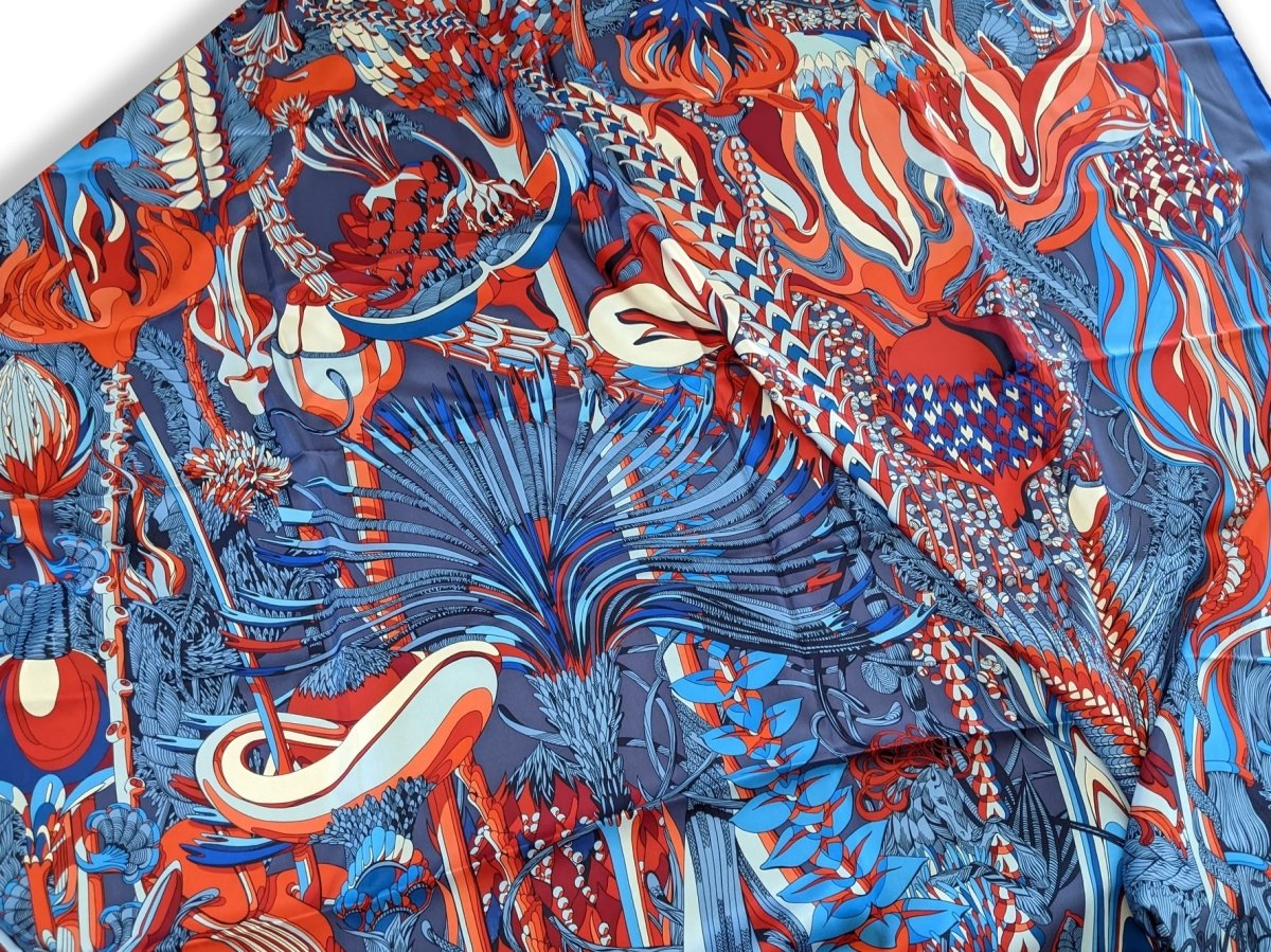 Hermes cw02 Bleu/Gris Bleute/Rouge "Fantaisie Botanique" by Virgine Jamin Silk Shawl 140, BNWTIB! - poupishop