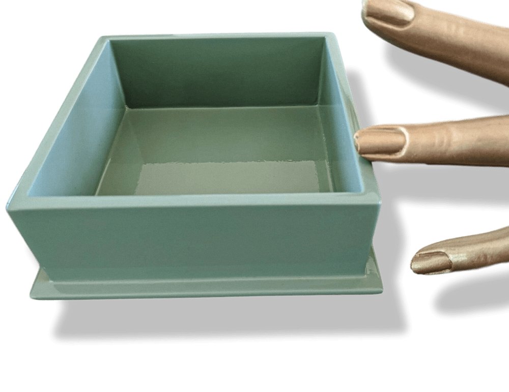 Hermes Dark Eucalyptus Celadon Lacquer & Horn BOX WITH COVER 13 x 13 x 5 cm, BNIB! - poupishop