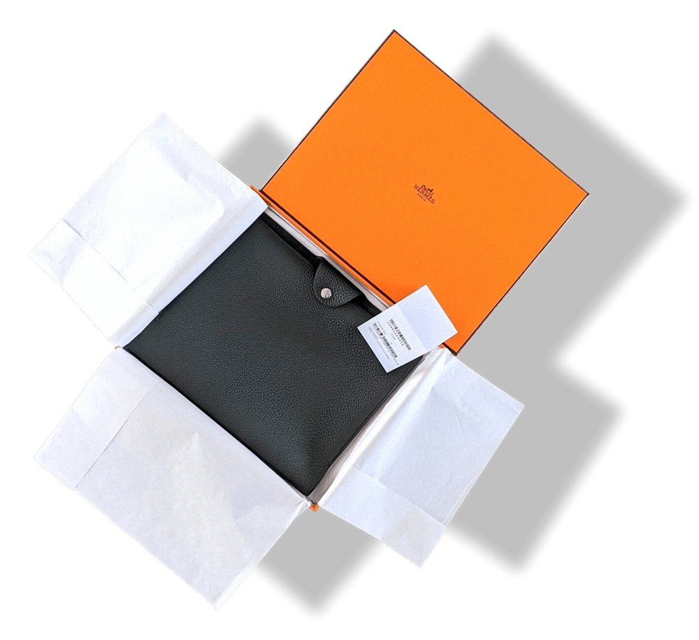 Hermes Dark Green Togo Calfskin ULYSSE NEO MM NoteBook Cover, BNWTIB! - poupishop