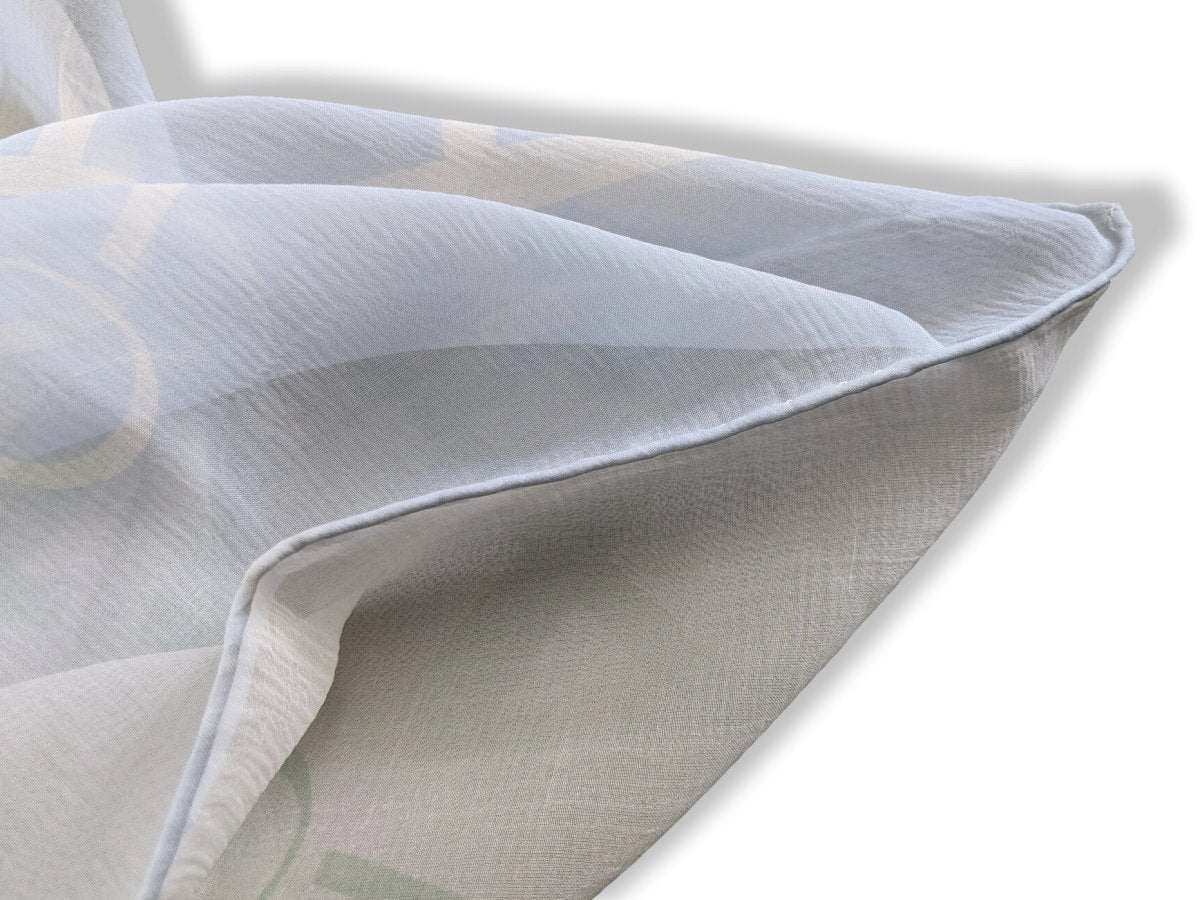 Hermes Double Mousseline LITTERATURE ALPHABET, MOTS CROISES by A. M. Cassandre Double Muslin 90cm, Rare! - poupishop