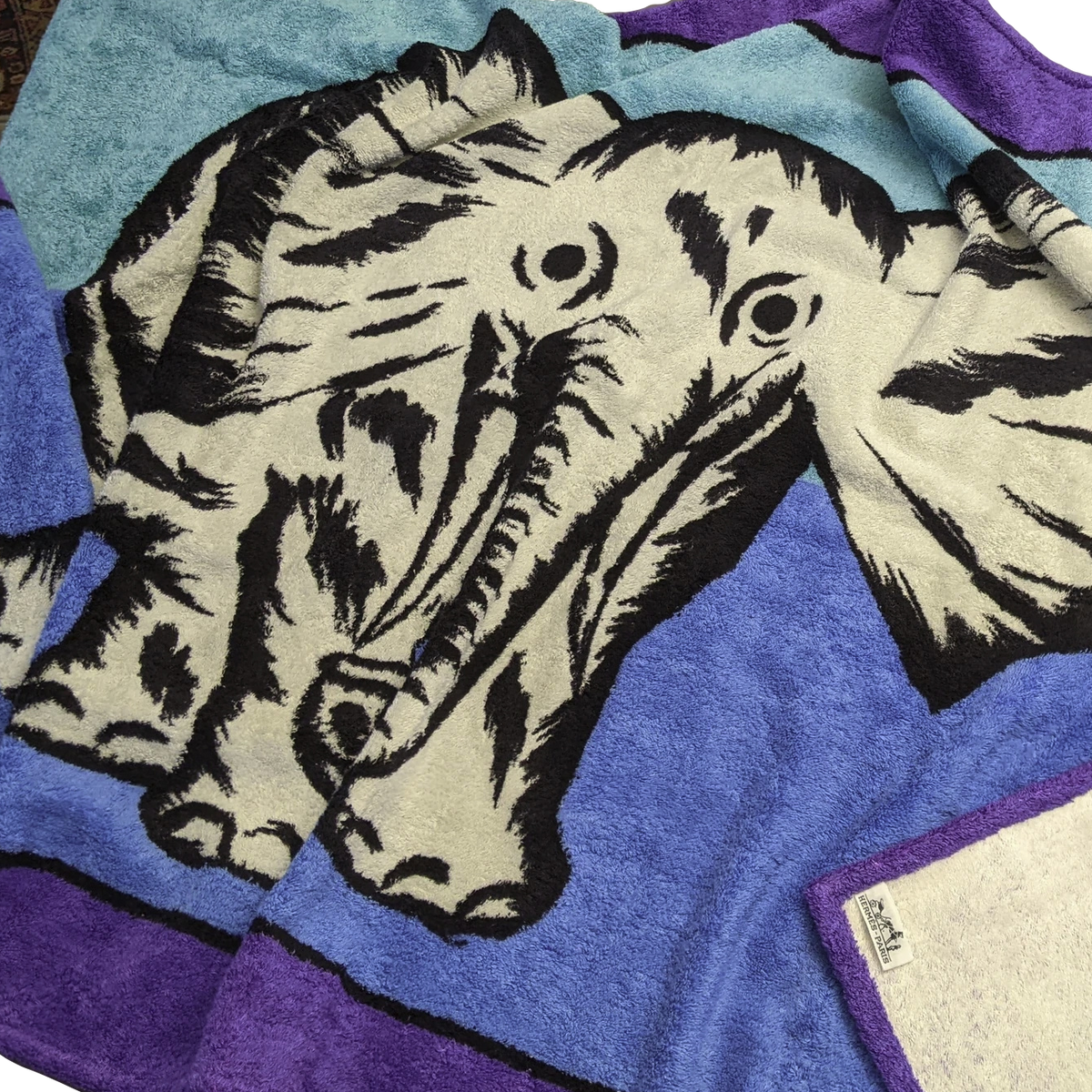 Hermes Vintage Violet/Bleu/Aqua "B/W Elelephant" Beach Towel 90 x 150 cm