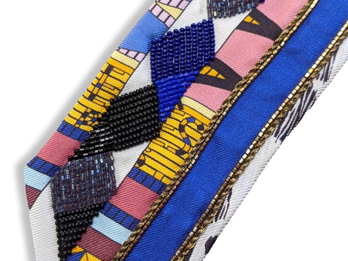 Hermes Exceptional PELAGES ET CAMOUFLAGE by Aline Honoré HAND EMBROIDERED Twilly, RARE, New without Tag! - poupishop