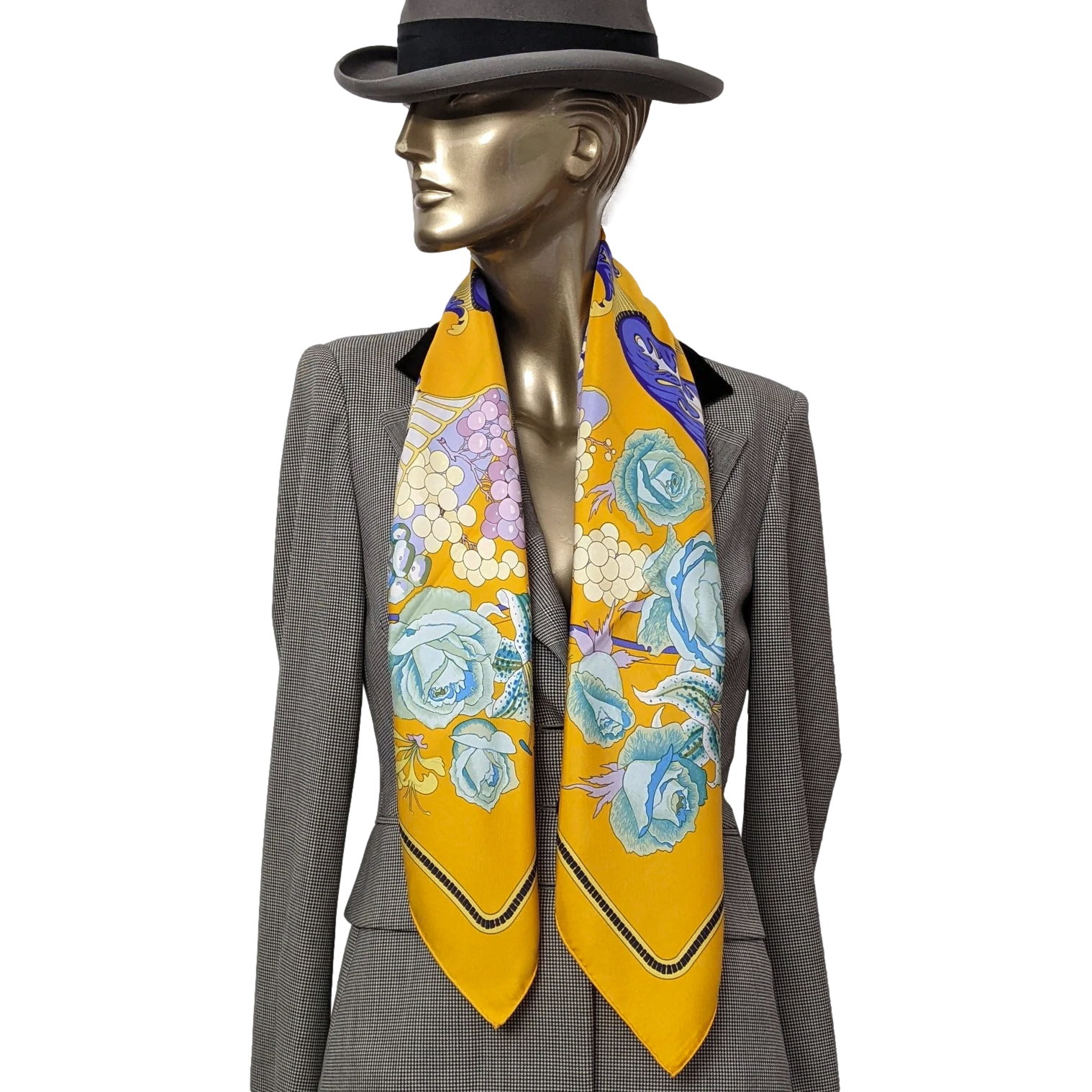 Hermes 1996 Special Issue Dpt Store Ginza "Fleurs & Raisins Matsuzakaya" by Christiane Vauzelles Twill Sacrf 90cm