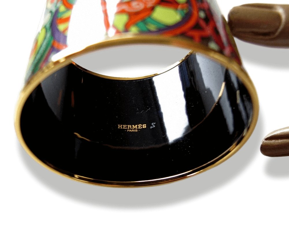 Hermes Fluo L'Ivresse de l'Infini by Zoe Pauwels Gold Trim Mega Wide Enamel Bangle Bracelet Sz65, New! - poupishop