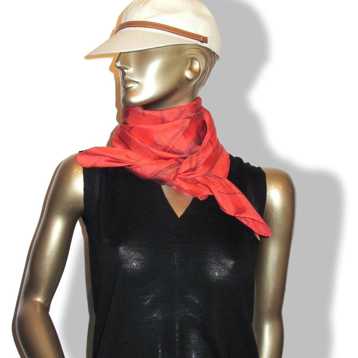 Hermes Grenaline/Corail/Rouge LA DANSE DU CHEVAL DE MARWARI by Annie Faivre Dip Dye Surteint Silk Twill Scarf Carre 90cm, NWT - poupishop