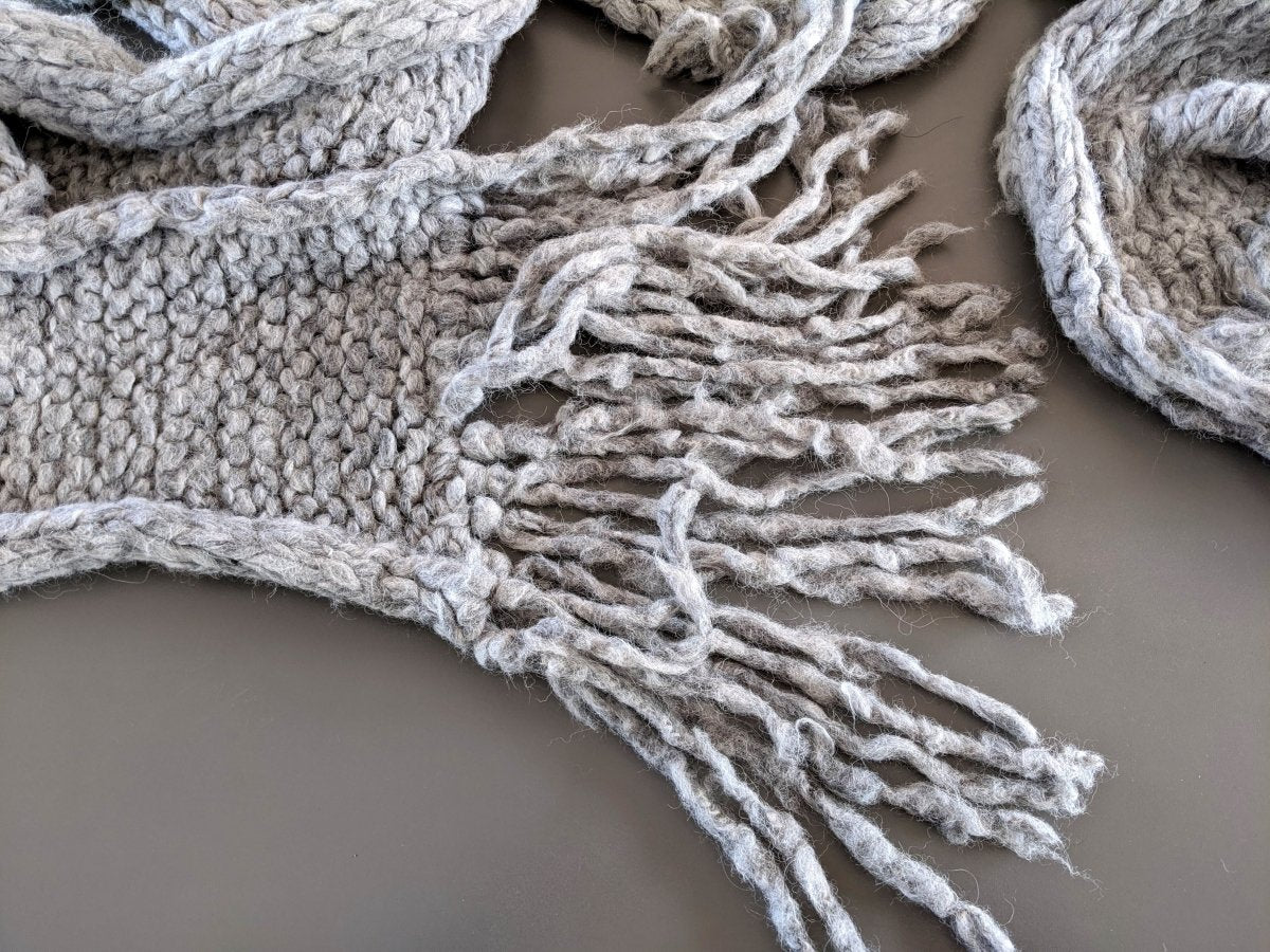 Hermes Gris Clair Mesh Alpaga/Fox CAPUCHE ECHARPE MAILLE FUR EFFECT Stole Xtra Long, BNWT! - poupishop