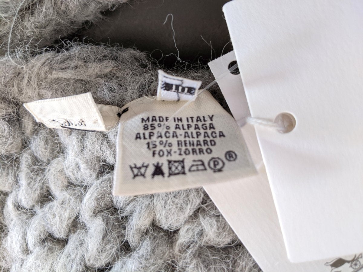 Hermes Gris Clair Mesh Alpaga/Fox CAPUCHE ECHARPE MAILLE FUR EFFECT Stole Xtra Long, BNWT! - poupishop
