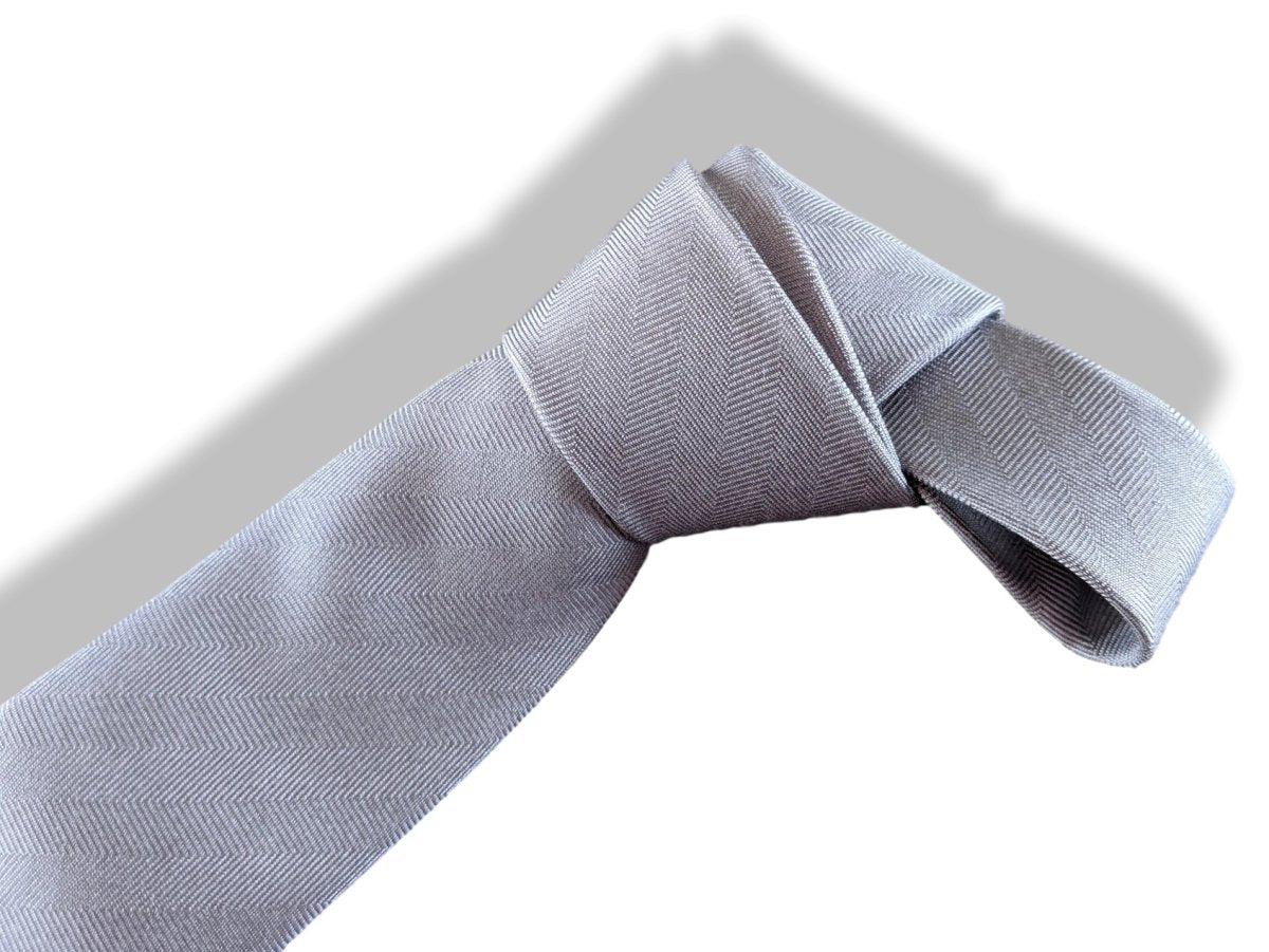 Hermes Gris Perle UNIE CHEVRON Silk Tie 7cm, NWT - poupishop