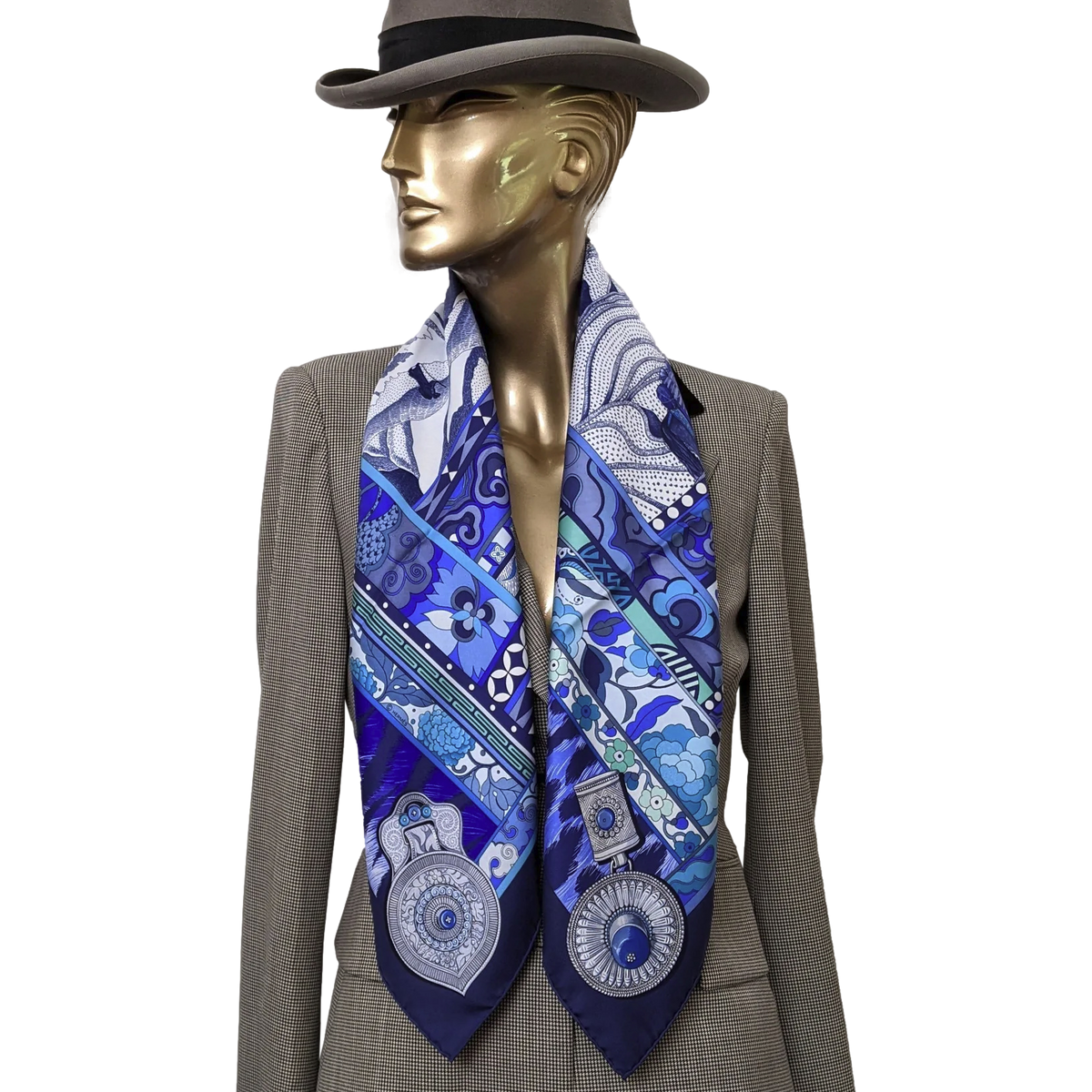 Hermes 2009 cw07 Marine/Cobalt "La Femme aux semelles de Vent" by Aline Honore Twill 90cm