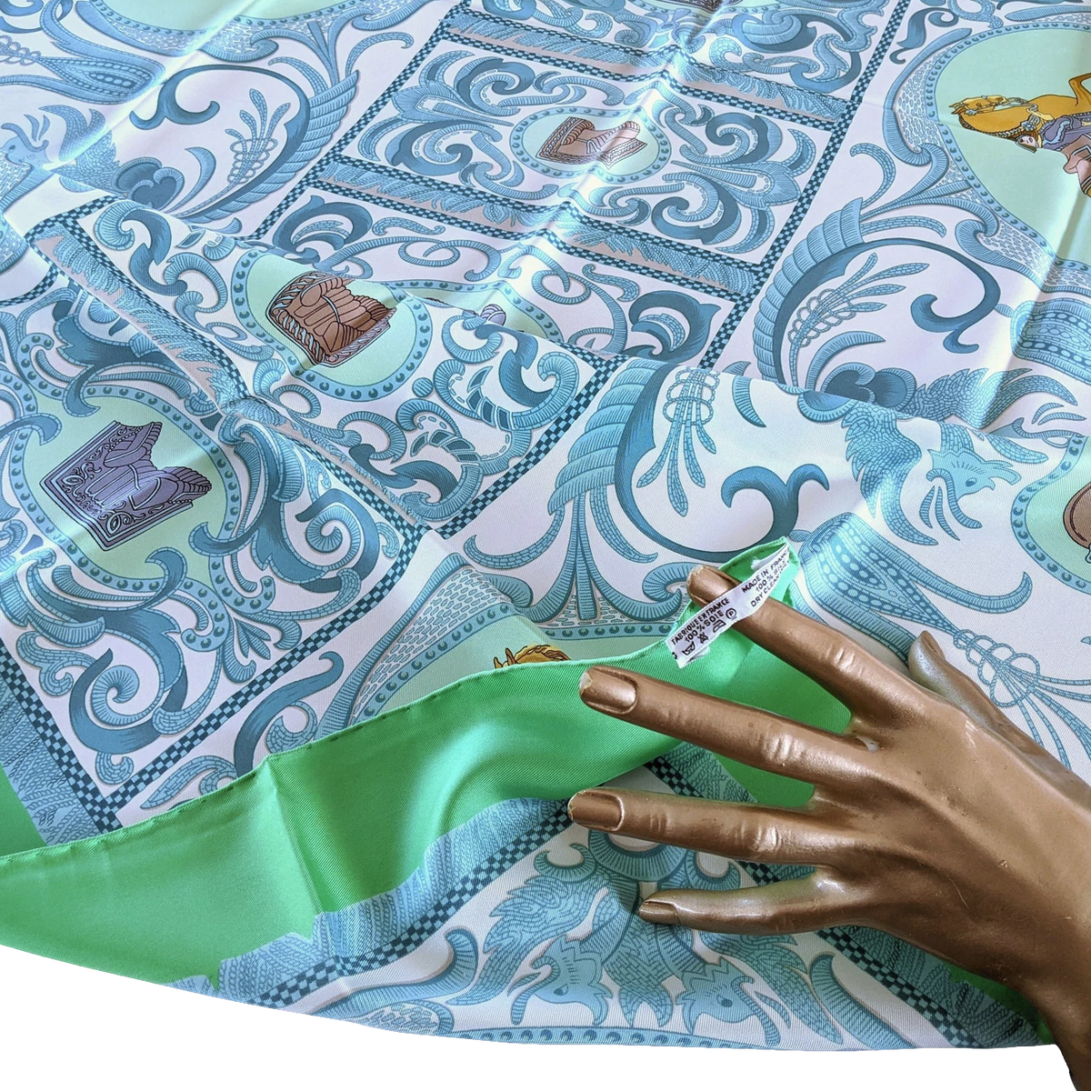Hermes 1985 Vert/Bleu/Blanc "La Presentation" by Christiane Vauzelles Twill 90cm