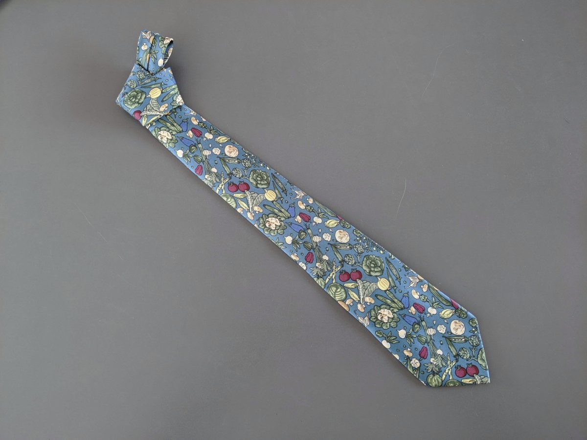 Hermes Lovely Vegetable Garden POTAGER Printed Twill Silk Tie, Mint in Box ! - poupishop