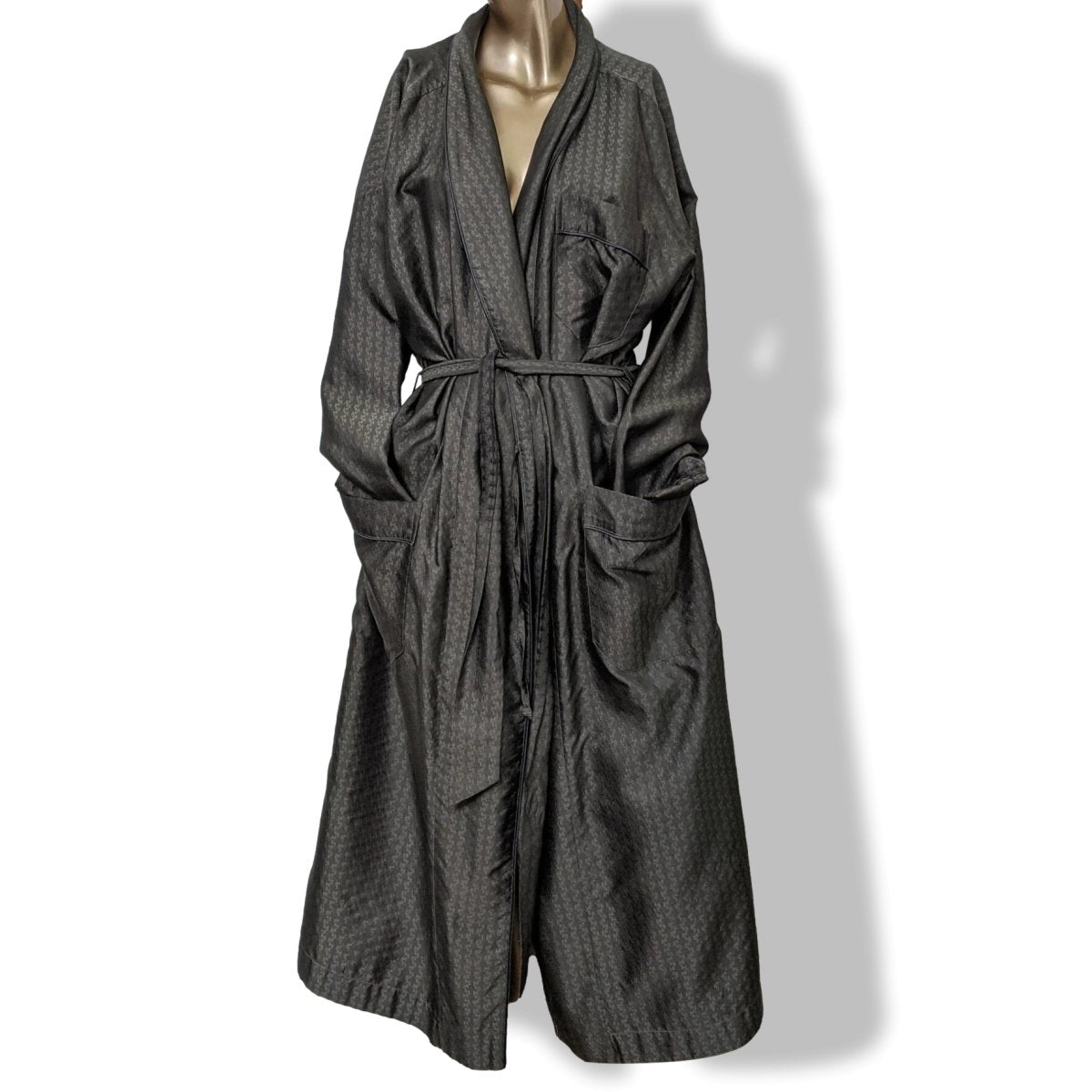 Hermes Luxurious Dark Grey Men's 100% Silk Faconnee H Bath Robe with Leather Edging Sz L-XL, Pur Luxe! - poupishop