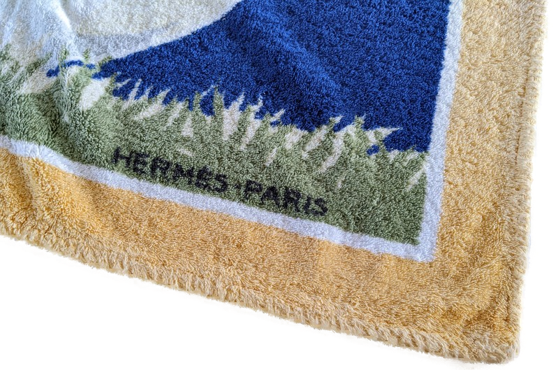 Hermes Jaune/Blue Vintage "Macareux Moine" Sea Parrots Beach Towel 90 x 150 cm