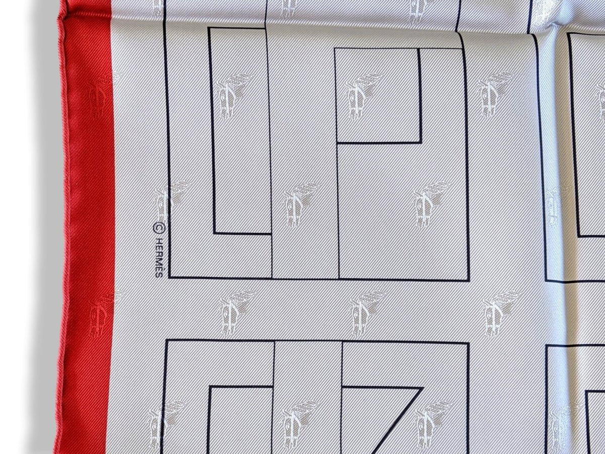 Hermes Mastic/Red ALPHABET FINESSE Jacquard Horse Head Twill Silk Scarf 70 cm, New! - poupishop