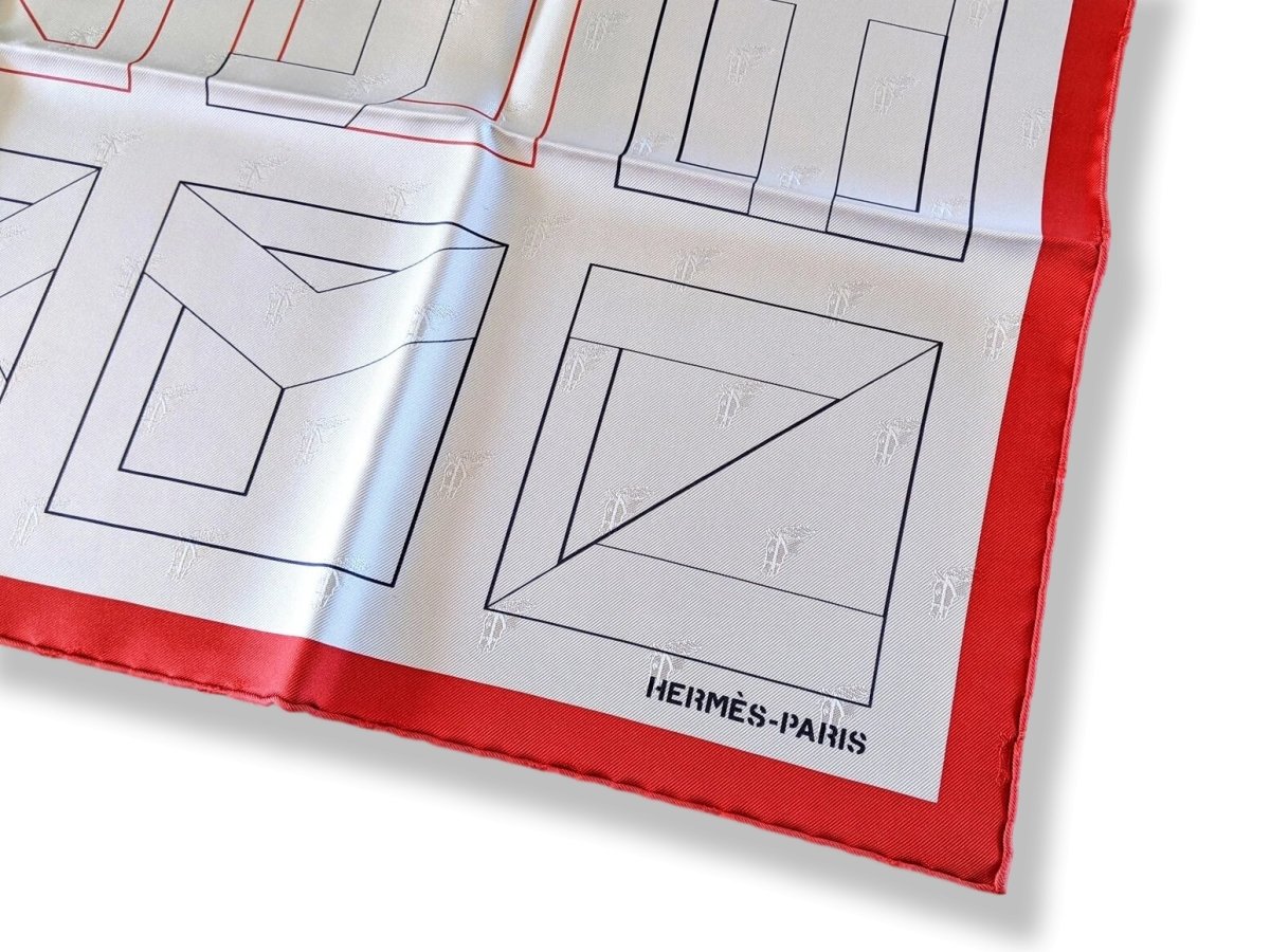 Hermes Mastic/Red ALPHABET FINESSE Jacquard Horse Head Twill Silk Scarf 70 cm, New! - poupishop