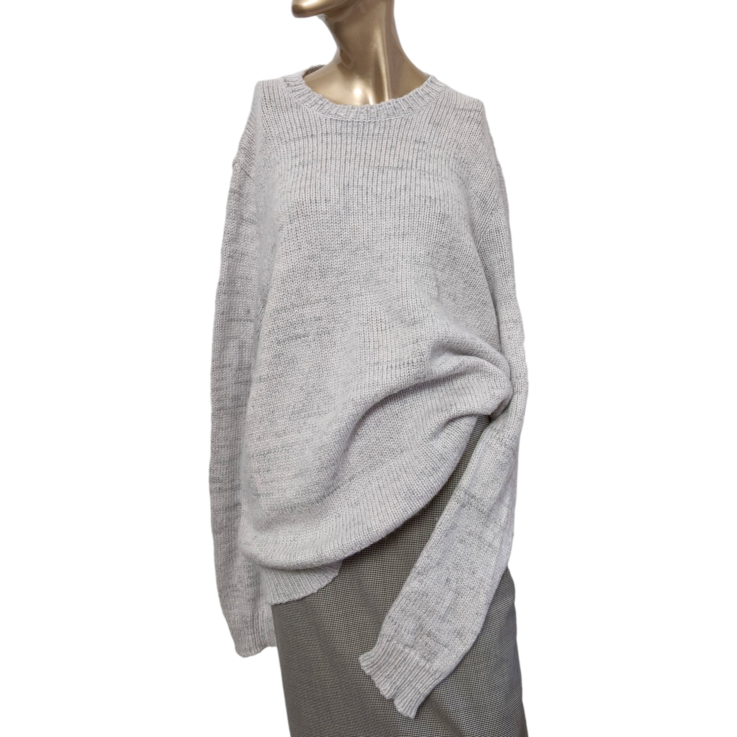 Hermes Men's Gris Clair 100% Cashmere Classic Round Neck Sweater, SzXL