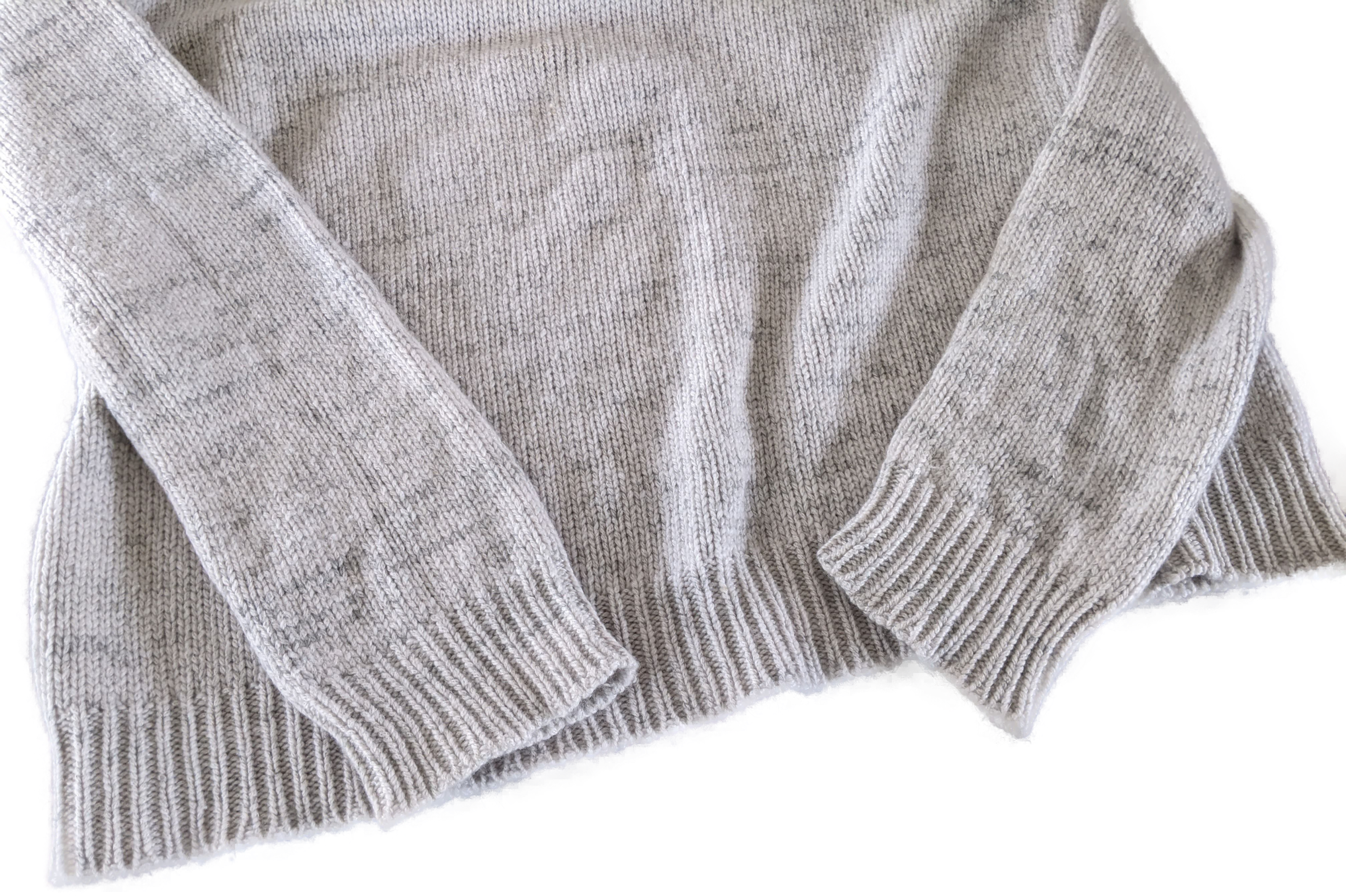 Hermes Men's Gris Clair 100% Cashmere Classic Round Neck Sweater, SzXL