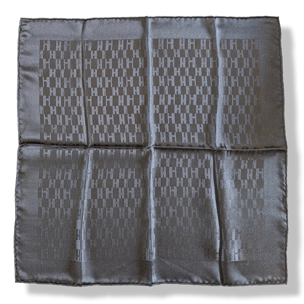 Hermes Men's Pochette Pongee Ardoise FACONNEE GRAND H Jacquard Silk Pocket Square Scarf 45cm, BNWT! - poupishop