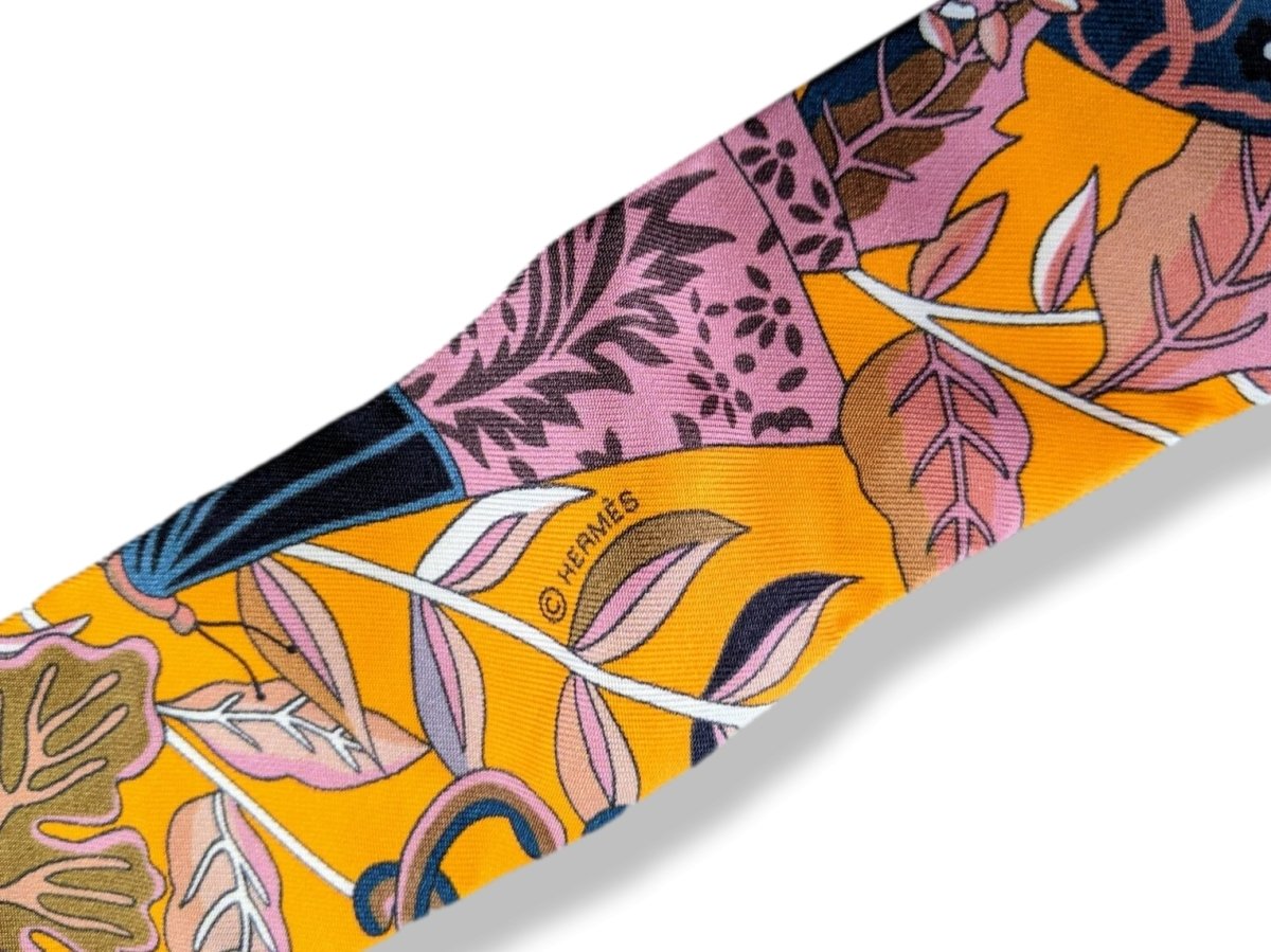 Hermes Orange/Rose Fleurs et Papillons de Tissus Twilly, NIB! - poupishop
