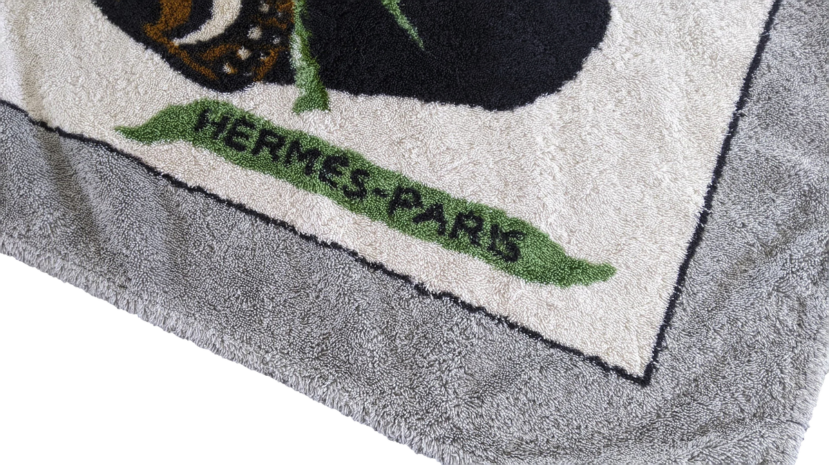 Hermes Gris/Noir/Blanc B/W "Pandas Eating Bambou" Terry Beach Towel 150 x 90 cm