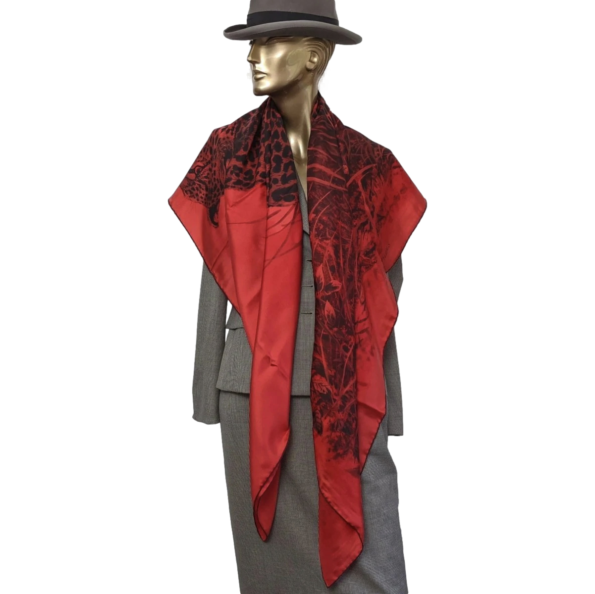 Hermes 2016 Rouge PANTHERA PARDUS by Robert Dallet 100% Plume Silk Twill Giant Scarf 140