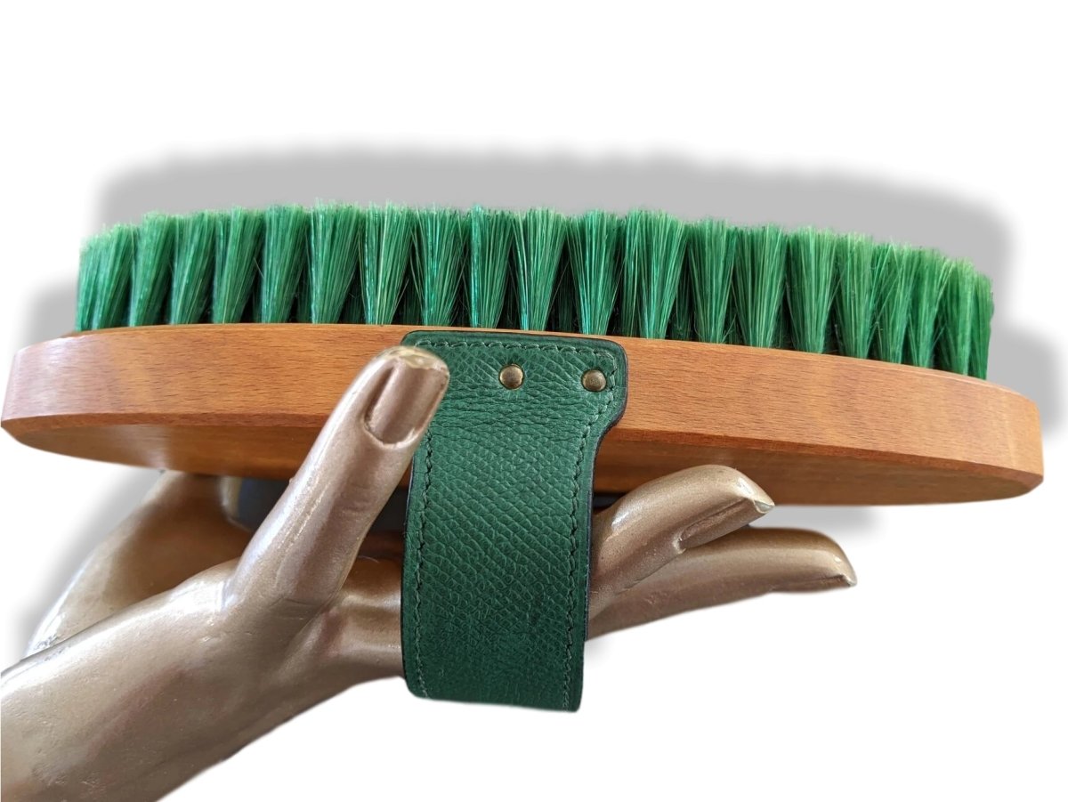 Hermes Pets Green/Green Equistrian Leather/Wood/Silk HORSE BODY BRUSH - poupishop