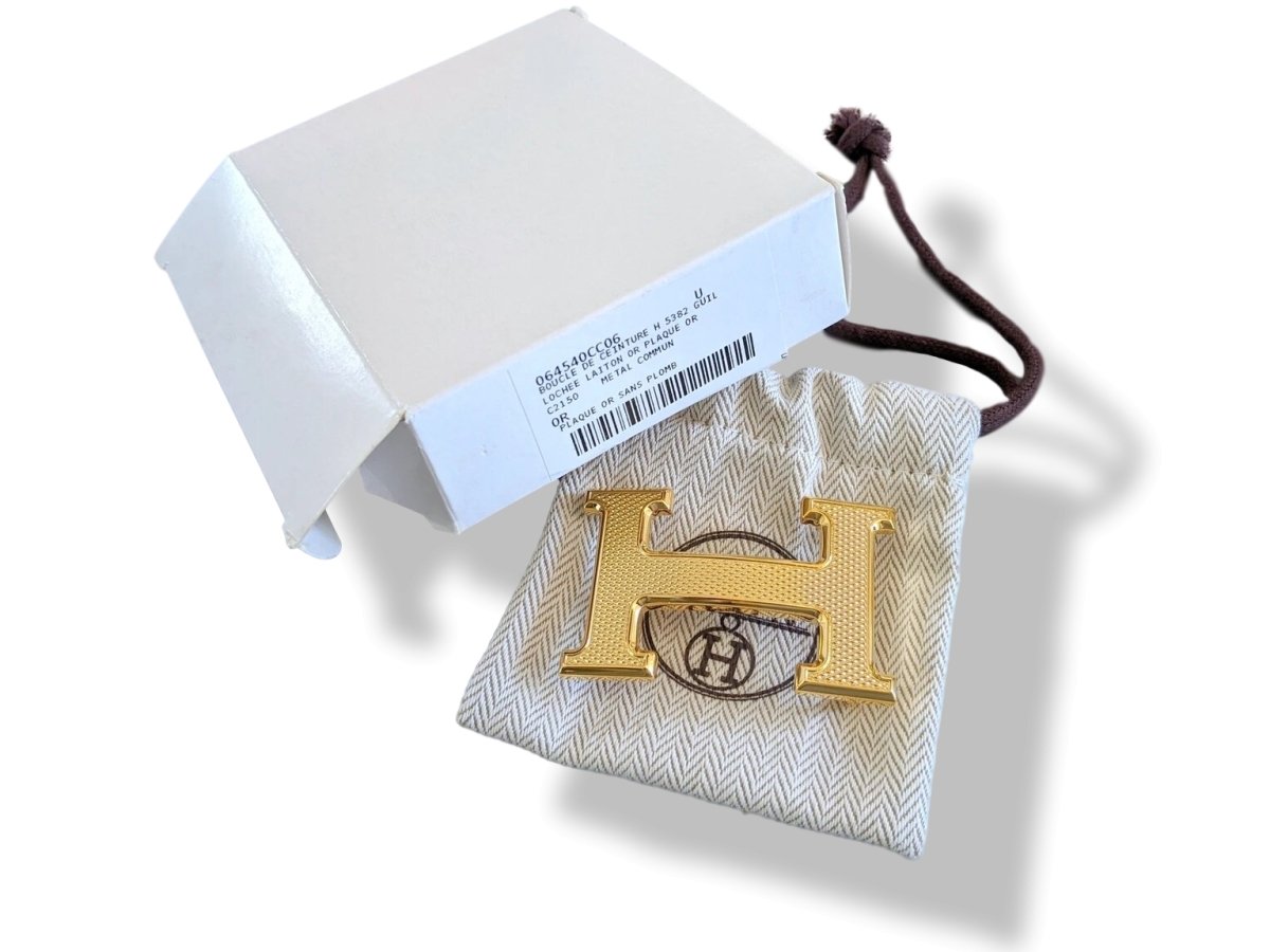 Hermes Plated Gold Guillochee Buckle H 32mm, New in Pochette and White Box! - poupishop