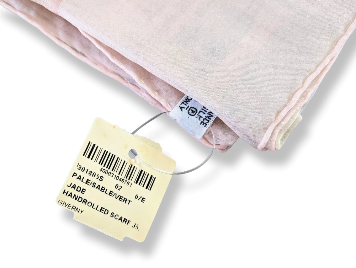 Hermes Rose Pale/Sable/Vert Jade The garden of Claude Monet GIVERNY Blanc Matt Overprint Mousseline 90cm x 90cm cm, NWT! - poupishop