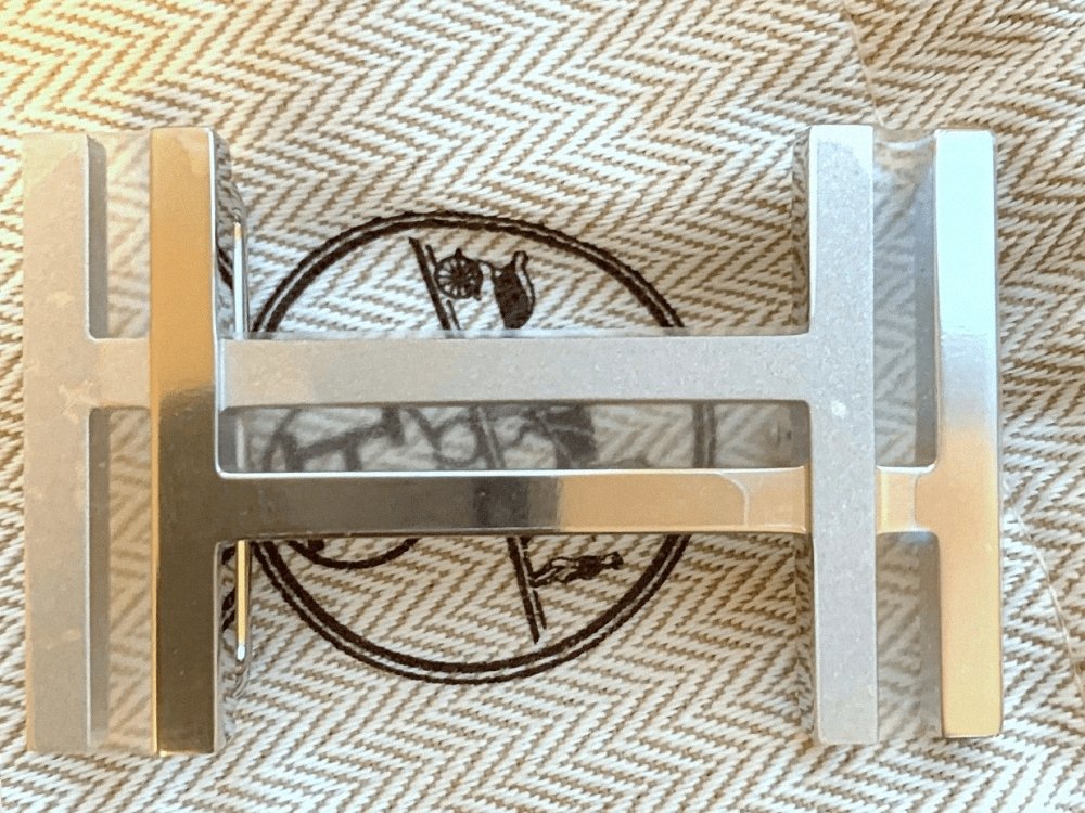 Hermes Shiny/Matt Silver H AU CARRE Belt Buckle, New with Plastic Protection in Pochette! - poupishop