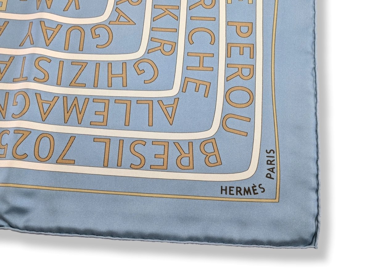 Hermes Special Issue Bleu/Or Sources de la Vie Suez by Fred Rawyler Twill Silk 90cm RARE, NIB! - poupishop