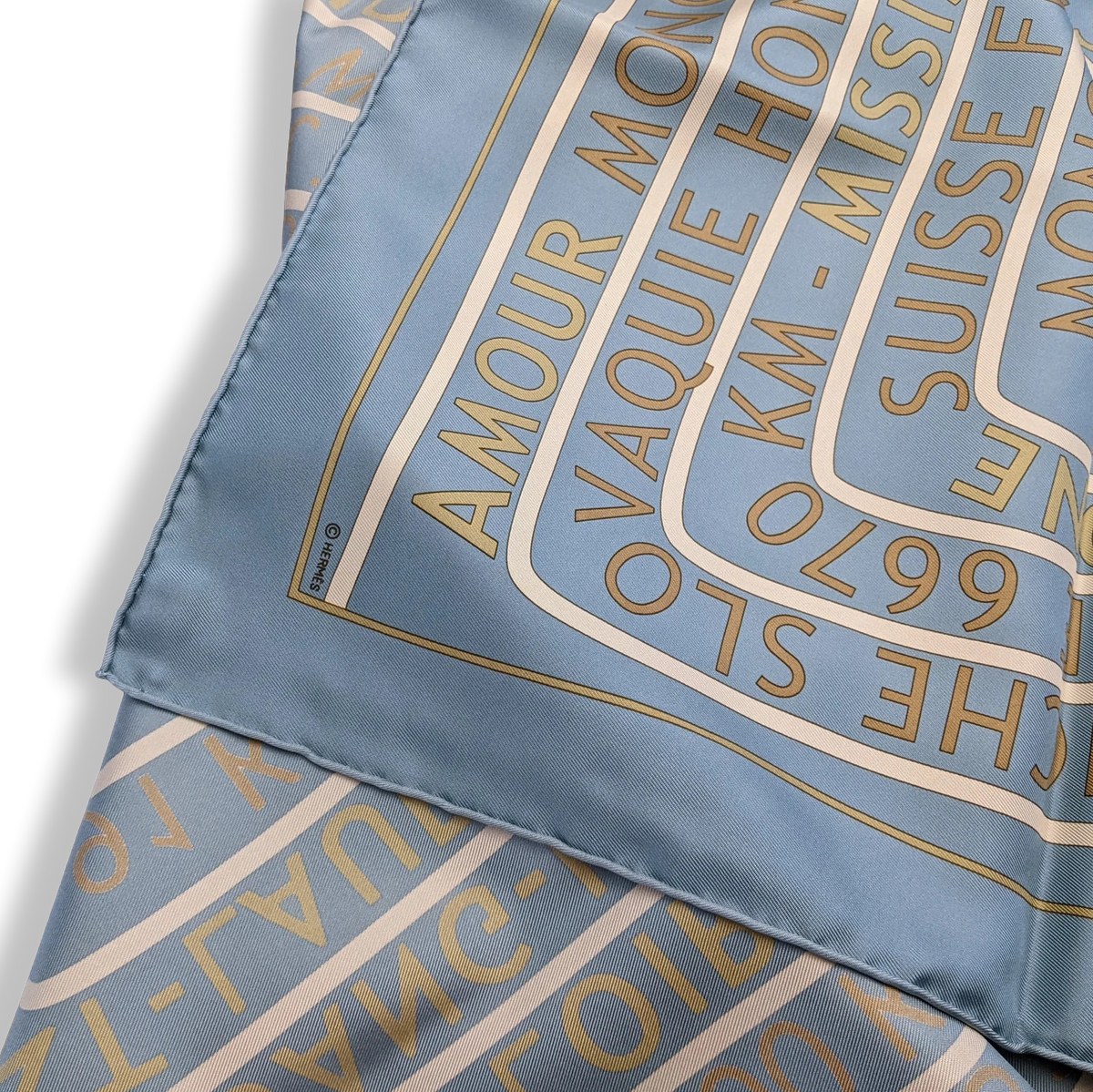 Hermes Special Issue Bleu/Or Sources de la Vie Suez by Fred Rawyler Twill Silk 90 RARE, NIB!