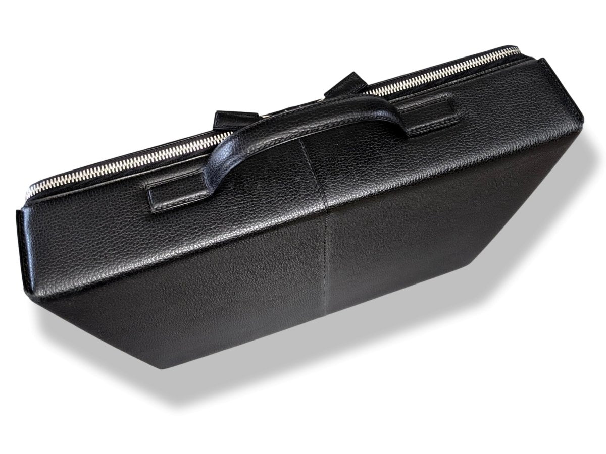Hermes Unisex Black Vache Liegee VALISE HERLIGHT 24 MM CASE with Carry Co, Superb! - poupishop