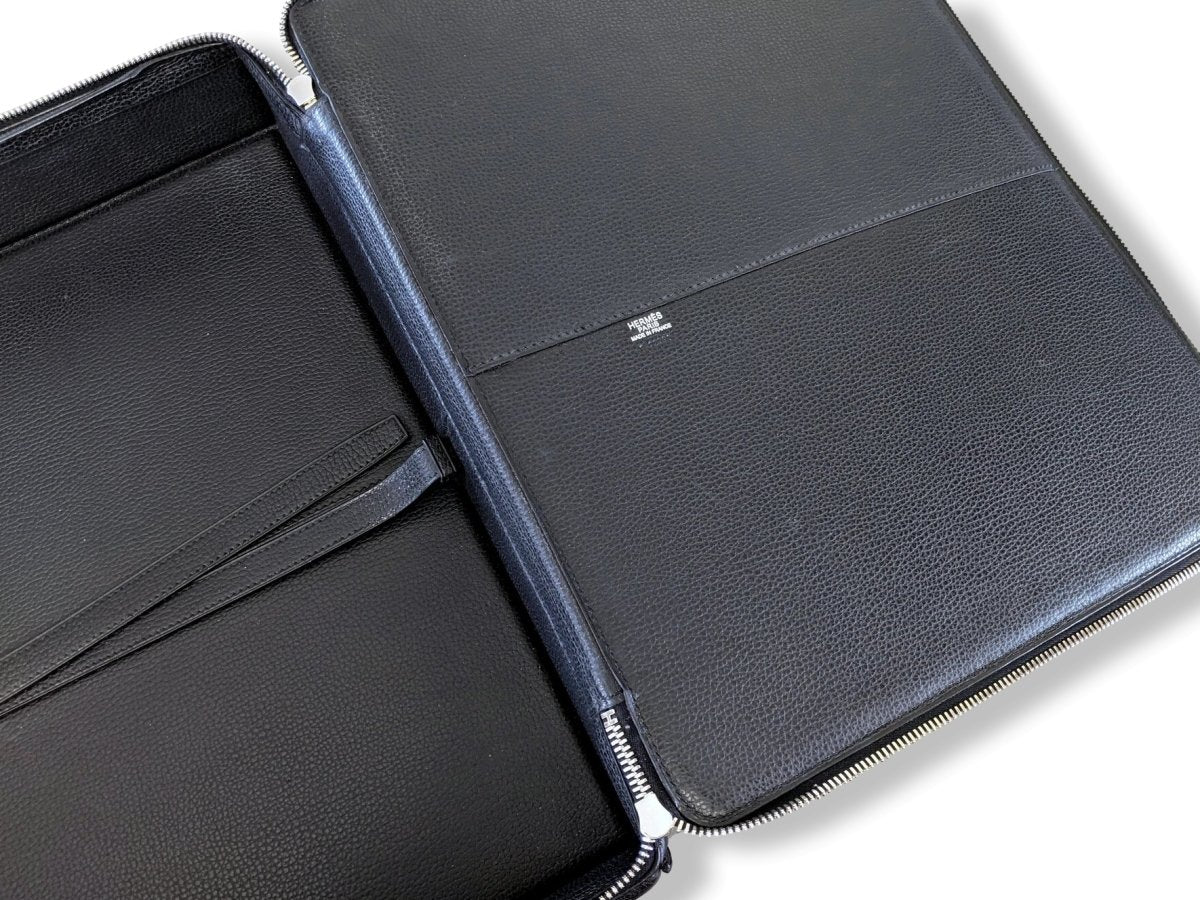 Hermes Unisex Black Vache Liegee VALISE HERLIGHT 24 MM CASE with Carry Co, Superb! - poupishop