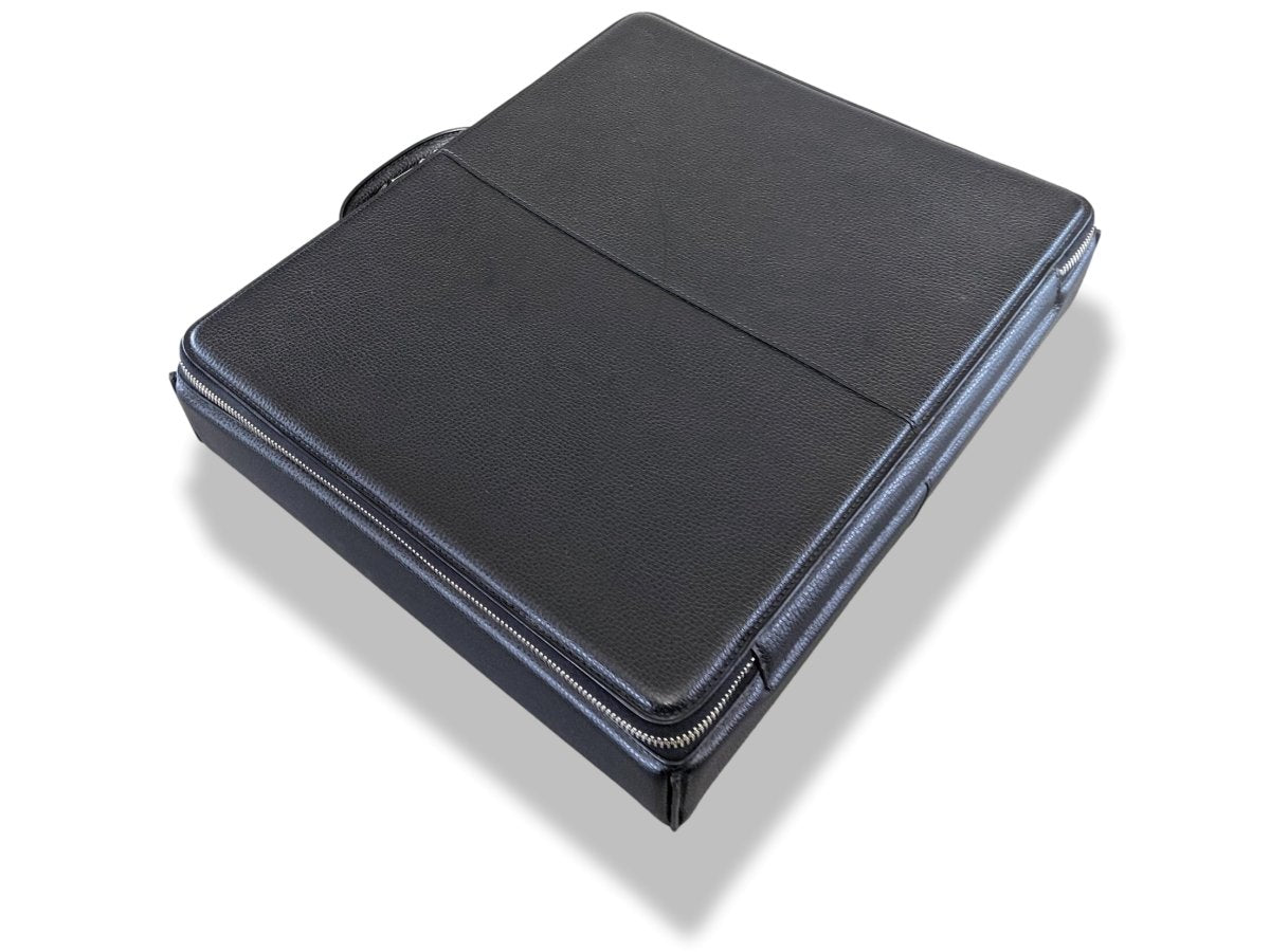 Hermes Unisex Black Vache Liegee VALISE HERLIGHT 24 MM CASE with Carry Co, Superb! - poupishop