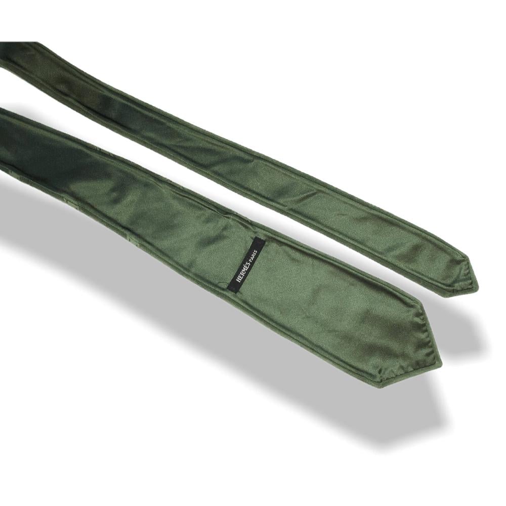 Hermes Vintage 60s Green Suede with Gold Buckle Lined with Satin of Silk Tie, Rare! - poupishop