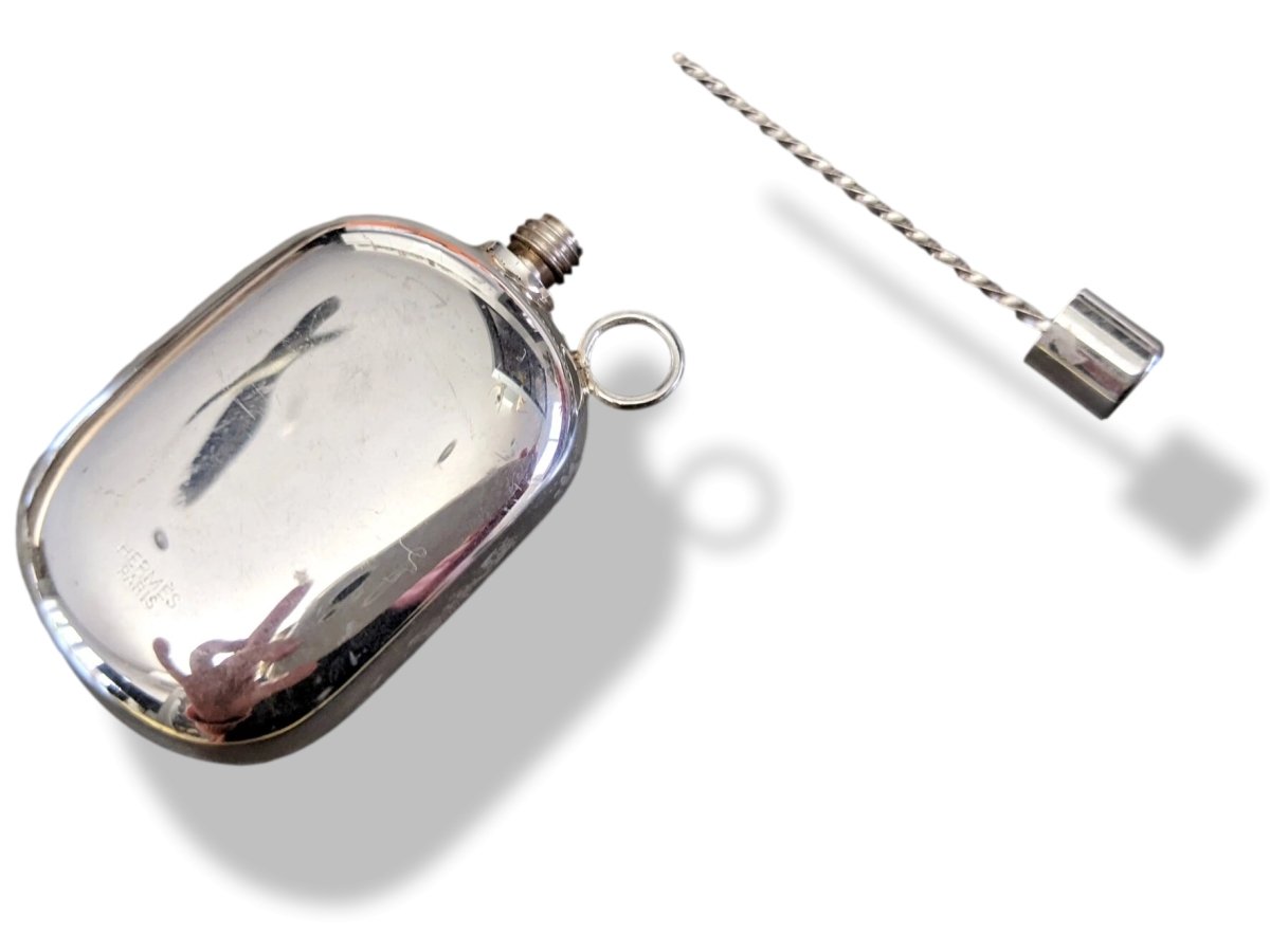 Hermes Vintage Sterling Silver PERFUME FLASK PENDANT 5,5 x 3,5 cm, Lovely Ancient Look! - poupishop