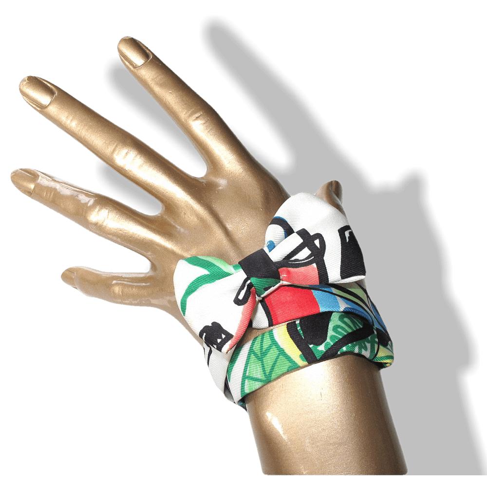 Hermes White Modernisme Tropical NOEUD PAPILLON EN CARRE Mini Bow Tie for Woman Twil Silk, NIB! - poupishop