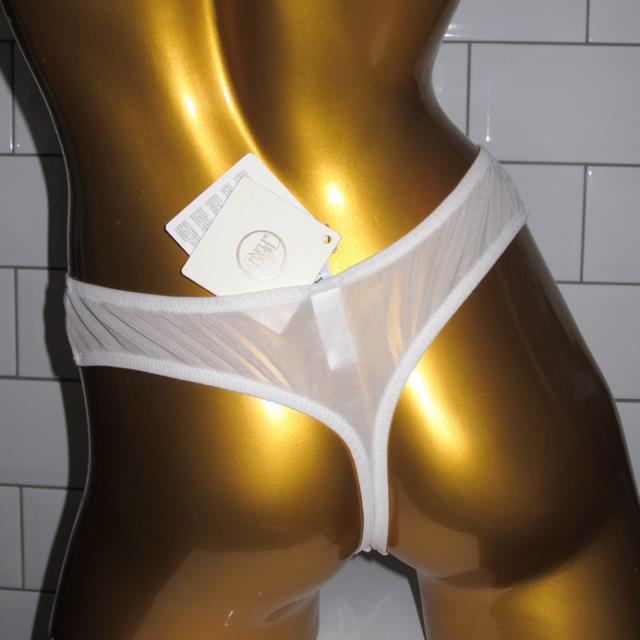La Perla White Lace Sexy Thong, NWT! - poupishop