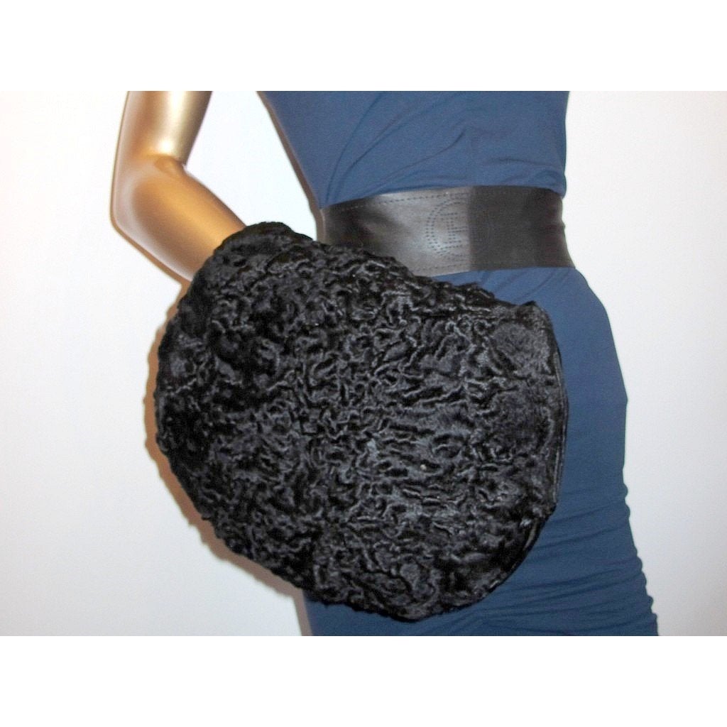 Retro 1930 Zip Pocket Black Muff in Astrakhan - poupishop
