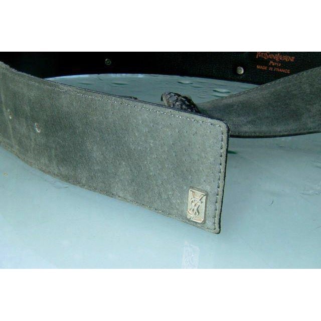Yves Saint Laurent 80s Grey Suede Snake Buckle Metal Belt Sz80 - poupishop