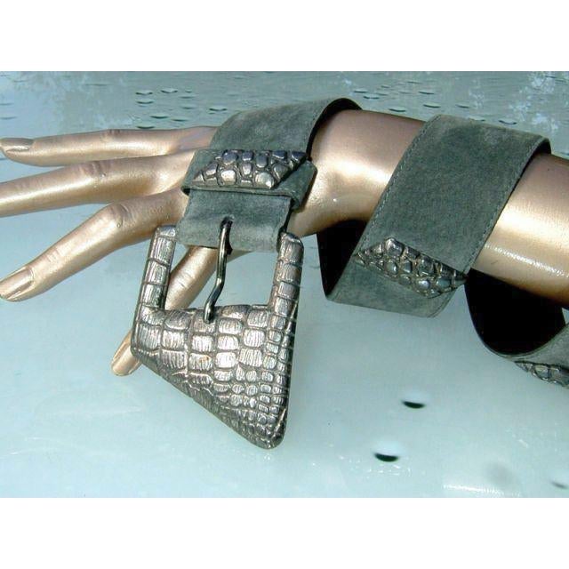 Yves Saint Laurent 80s Grey Suede Snake Buckle Metal Belt Sz80 - poupishop