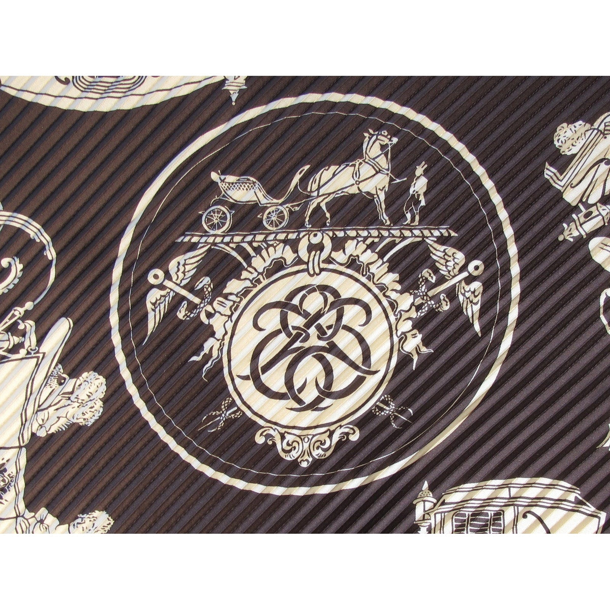 Hermes Ex Libris Pleated Plisse Twill 90