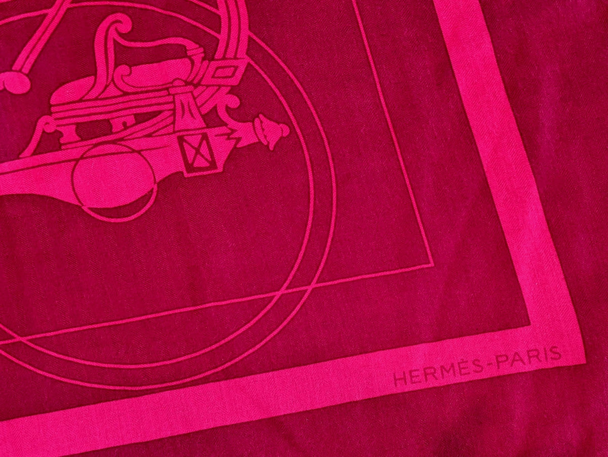 Hermes 2008 Cassis/Framboise " Ex Libris " Cashmere Shawl 140 x 140 cm