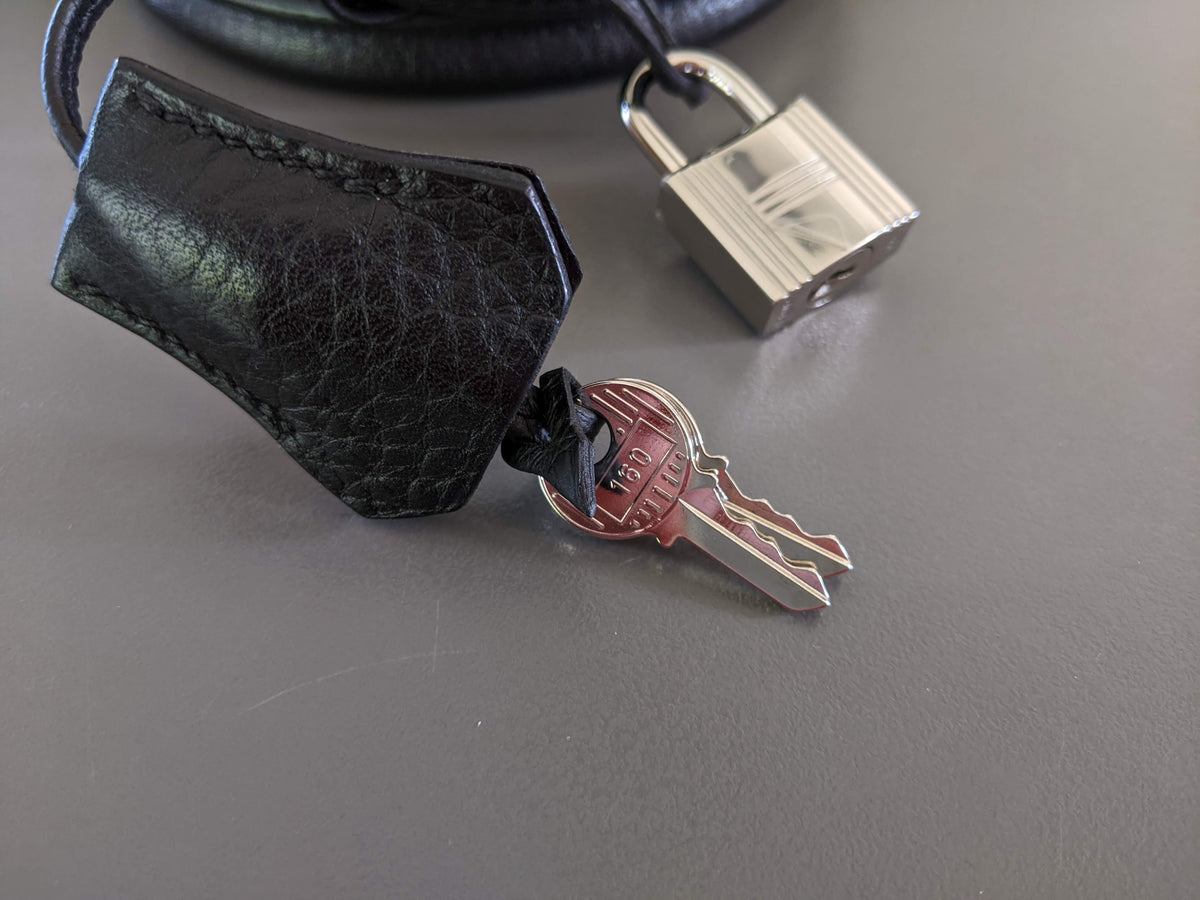 HERMES BIRKIN 35 Black Taurillon Clemence Bag PHW