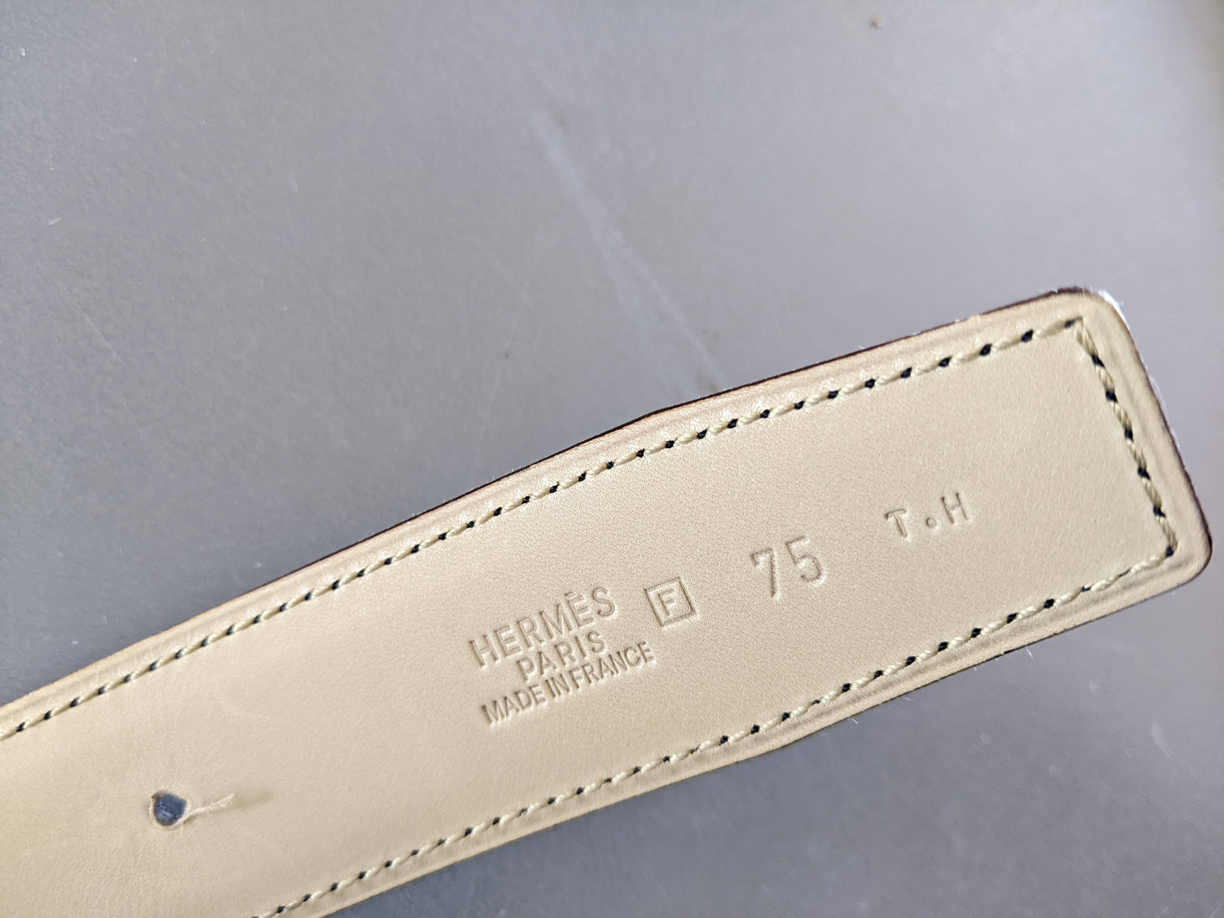 HERMES [JUTTA36] 2002 Marine/Creme Box Reversible Leather Strap Belt 32 MM Sz75