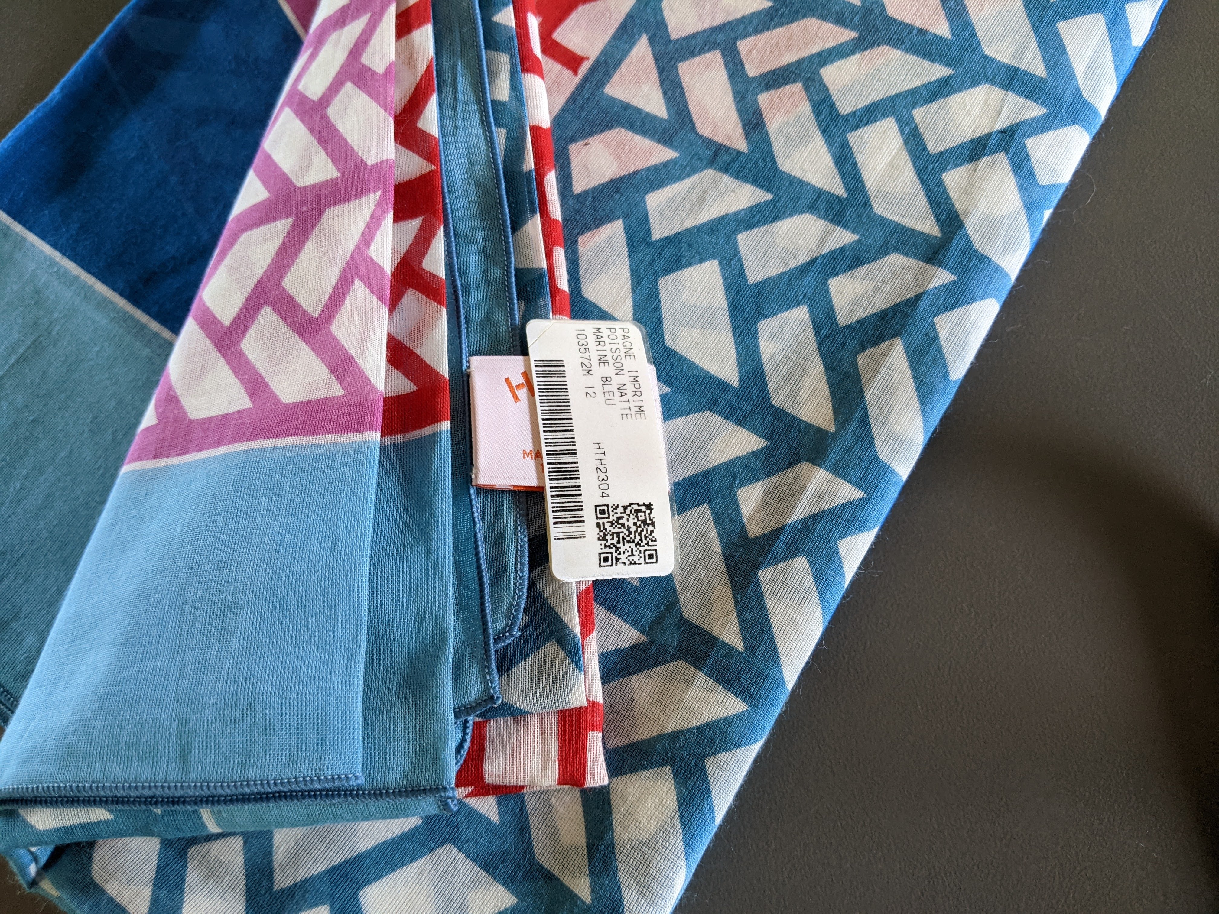 HERMES POISSON NATTE by Tong Ren Cotton Pareo A20230746