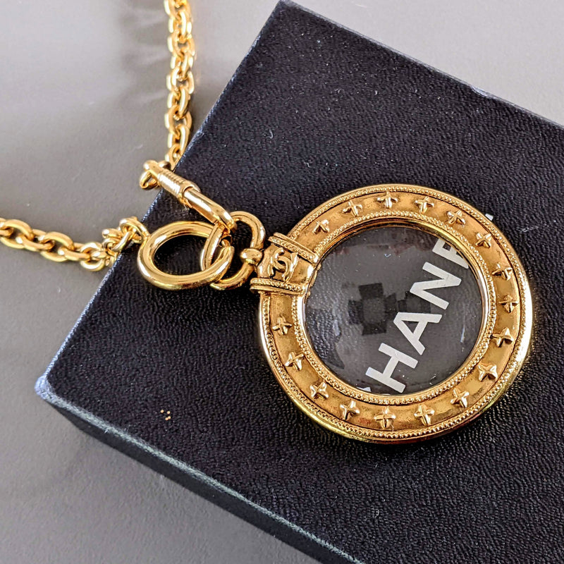 CHANEL MAGNIFYING GLASS LOUPE Pendant Necklace, Box!